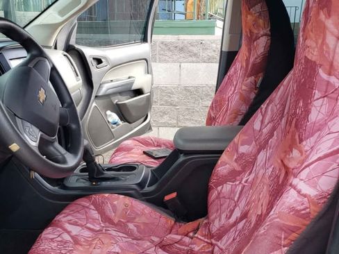 Used 2017 Chevrolet Colorado W/T w/ WT Convenience Package image 5