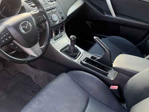 Used 2011 MAZDA MAZDA3 s Sport FWD image 14