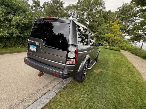 Used 2015 Land Rover LR4 HSE image 17