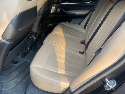 Used 2016 BMW X5 M AWD/4WD image 9