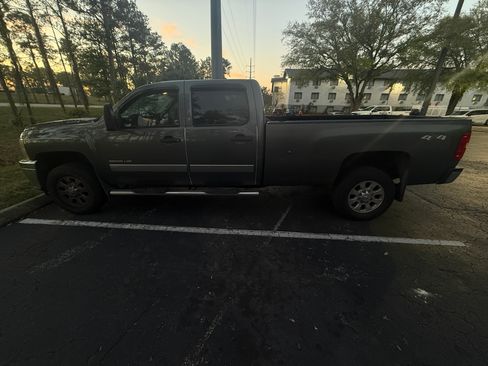 Used 2011 Chevrolet Silverado 3500 LT image 4