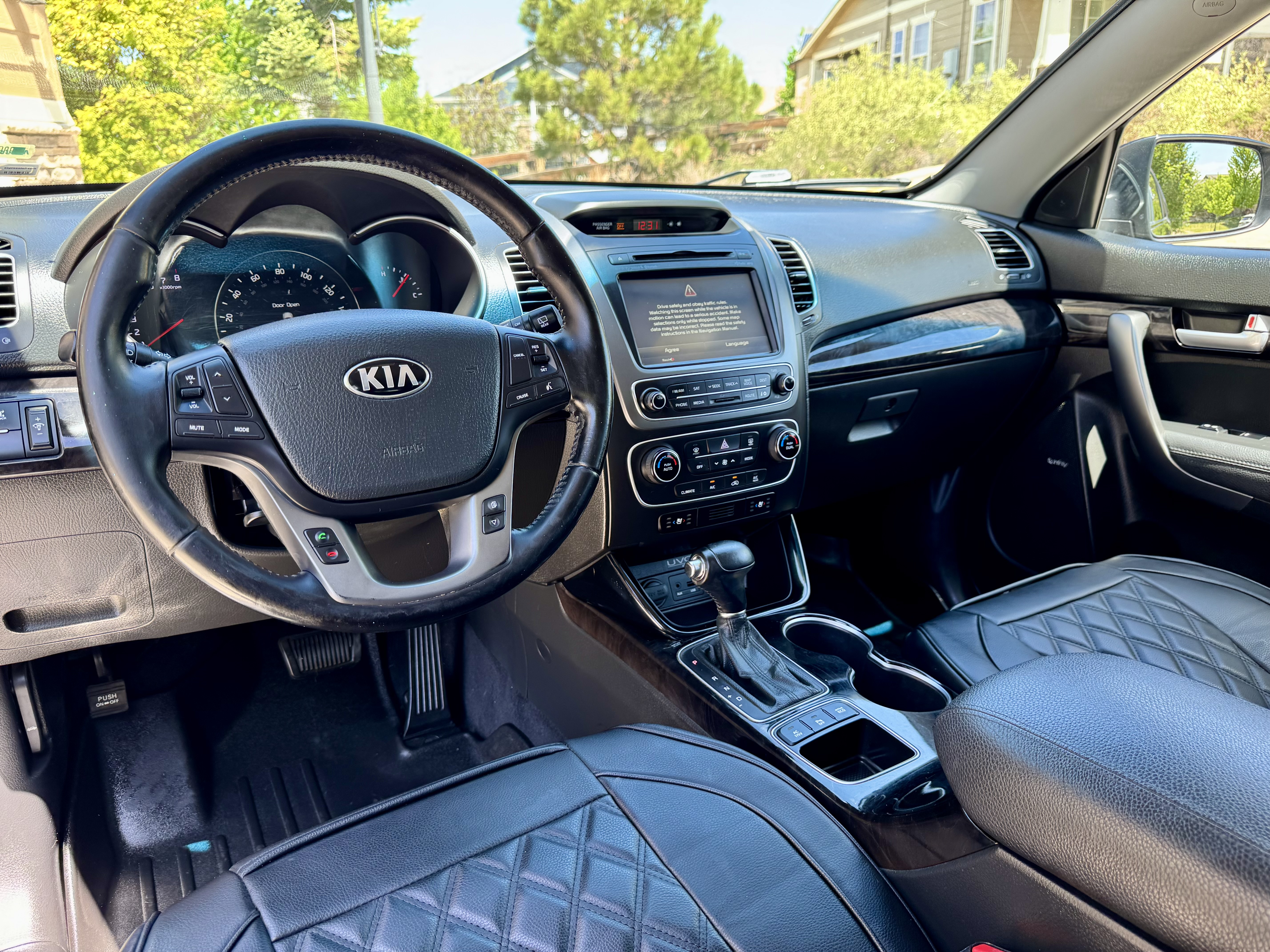Used 2014 Kia Sorento EX w/ EX V6 Touring Package AWD/4WD image 12