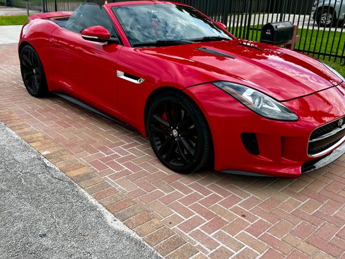Used 2014 Jaguar F-TYPE S image 14