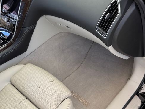 Used 2015 INFINITI Q50 AWD w/ Technology Package image 5
