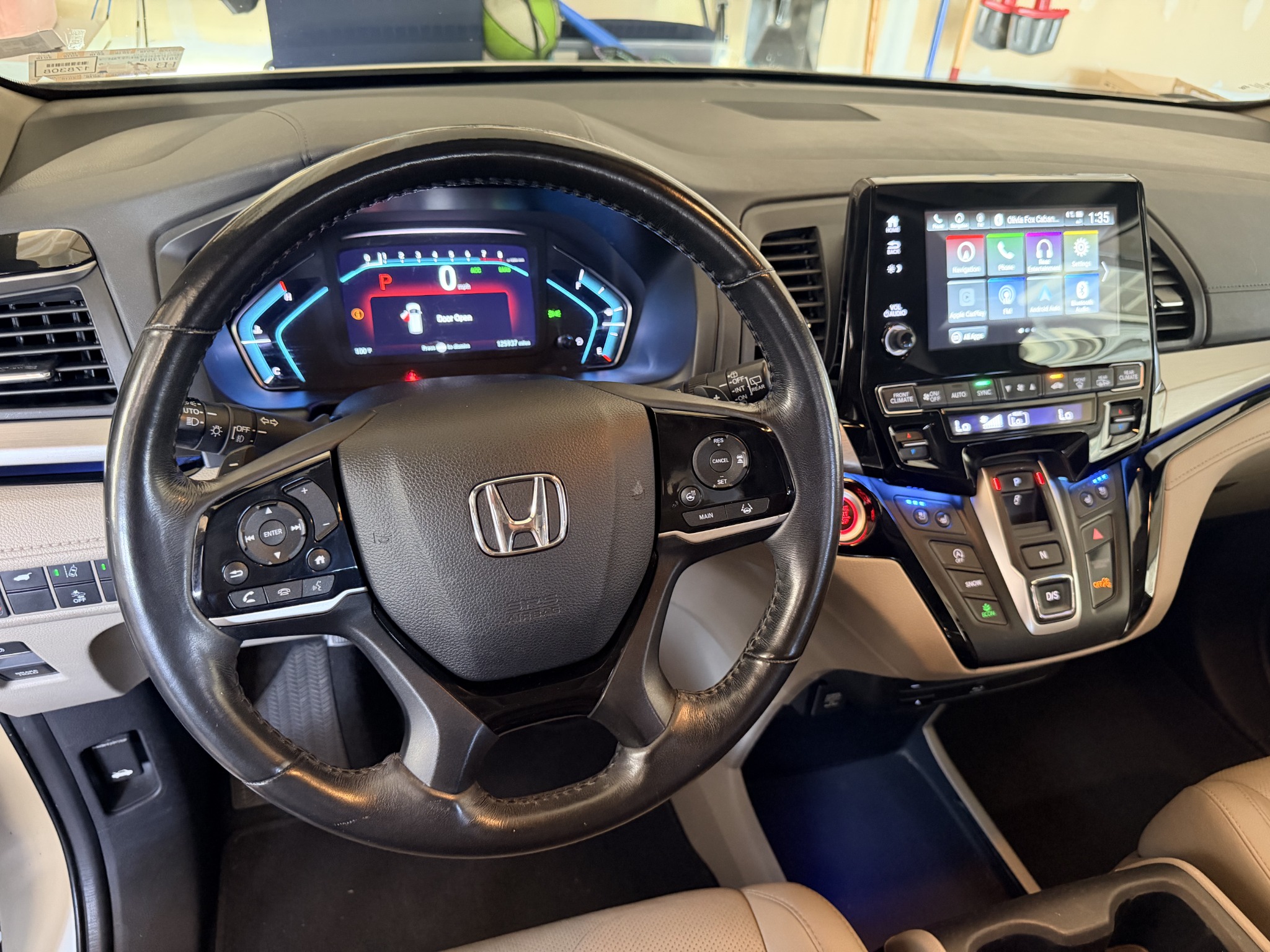 Used 2018 Honda Odyssey Elite image 8