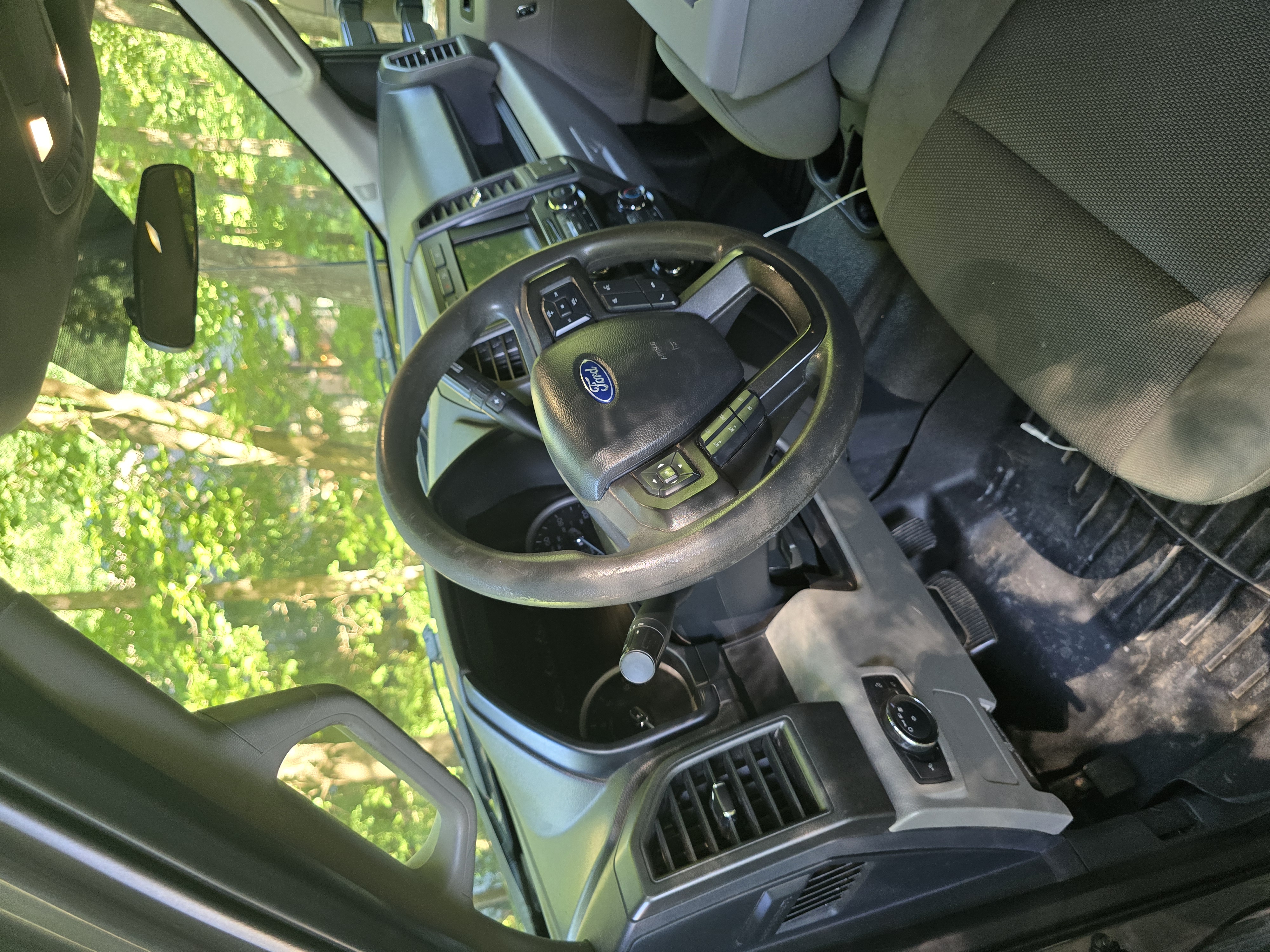 Used 2022 Ford F350 XL w/ STX Appearance Package AWD/4WD image 13