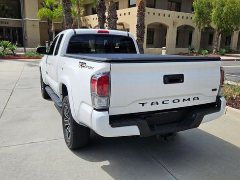 Used 2023 Toyota Tacoma TRD Sport RWD image 5