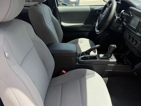 Used 2019 Toyota Tacoma SR RWD image 13