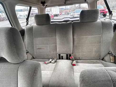 Used 2004 Subaru Outback Wagon image 1