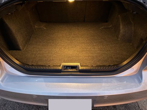 Used 2009 Mercury Milan Premier image 11