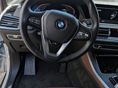 Used 2022 BMW X5 sDrive40i w/ Luxury Seating Package RWD image 8