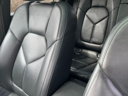 Used 2015 Porsche Macan S image 8