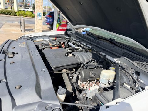 Used 2015 GMC Sierra 1500 2WD Regular Cab image 8