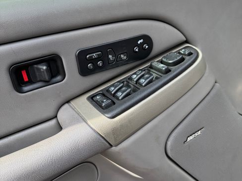 Used 2005 Chevrolet Tahoe LT w/ LT Preferred Equipment Group image 5