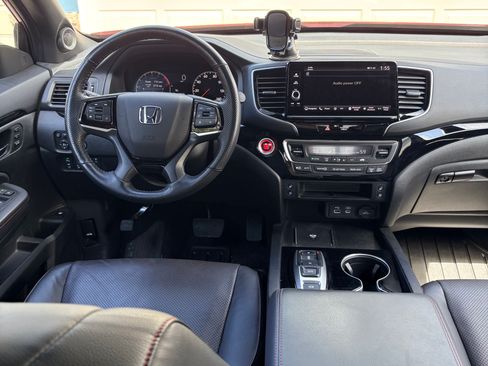 Used 2024 Honda Ridgeline Black Edition image 2