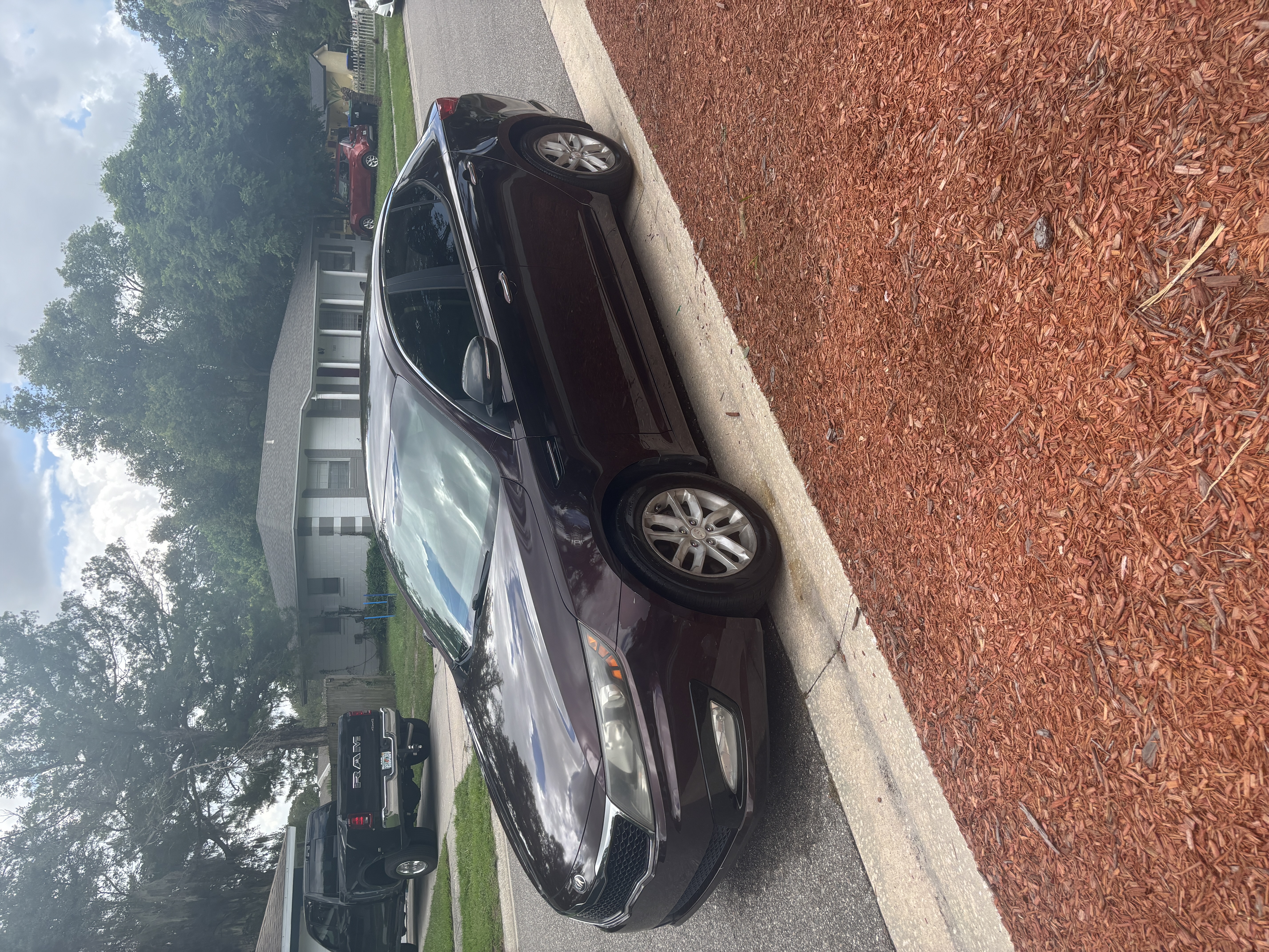 Used 2013 Kia Optima LX FWD image 1