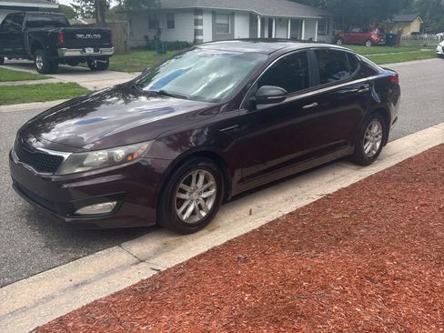 Used 2013 Kia Optima LX FWD image 1