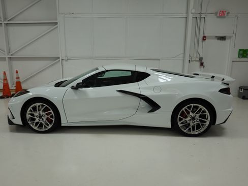 Used 2026 Chevrolet Corvette Stingray Preferred Cpe w/ Z51 Performance Package RWD image 13
