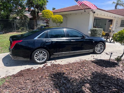 Used 2016 Cadillac CT6 2.0 Turbo Sedan 4D image 5