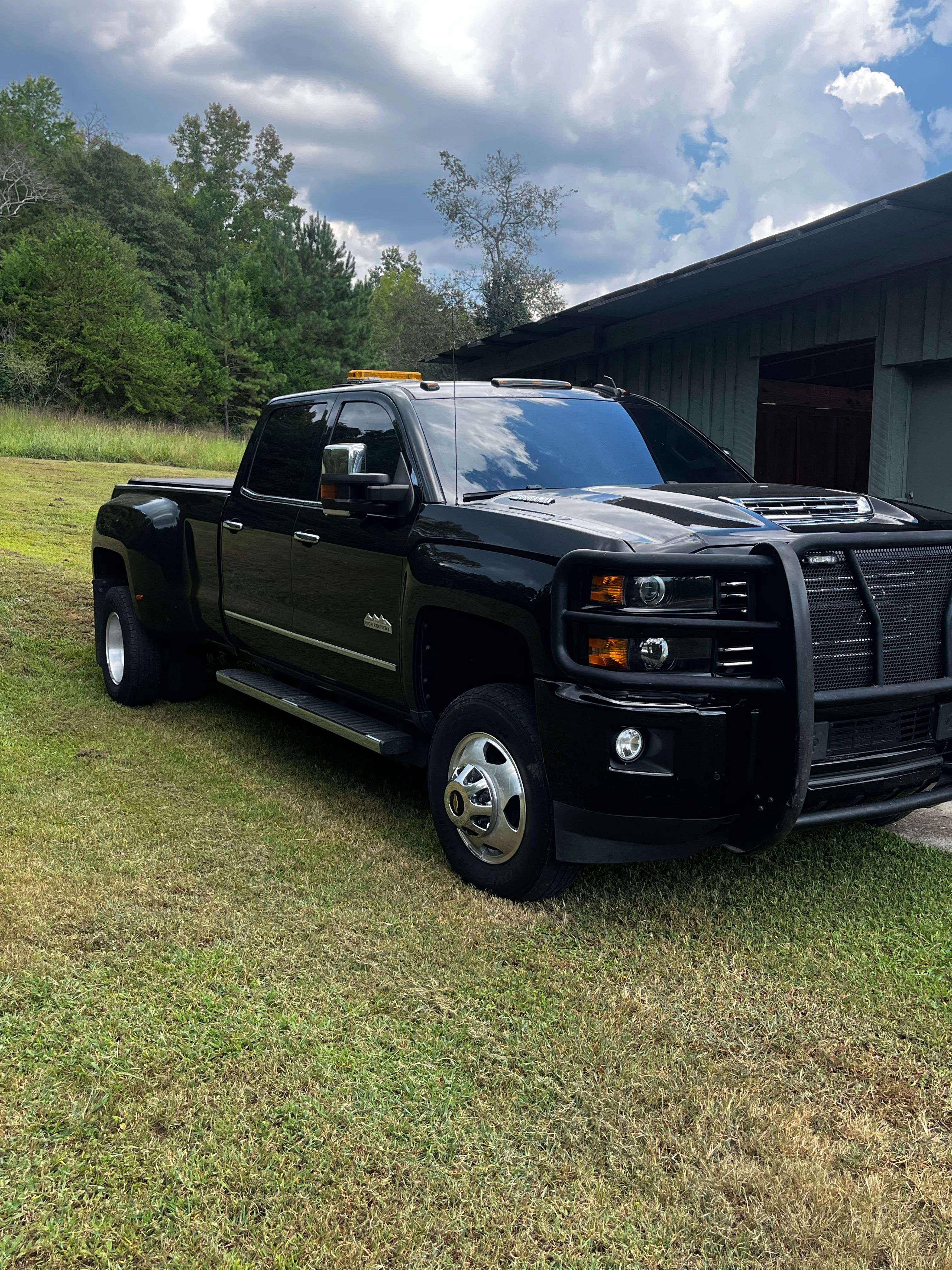 Used 2018 Chevrolet Silverado 3500 LTZ w/ Duramax Plus Package AWD/4WD image 2