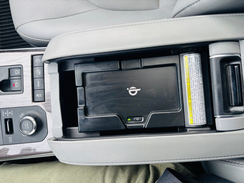 Used 2021 Toyota Highlander Platinum image 15