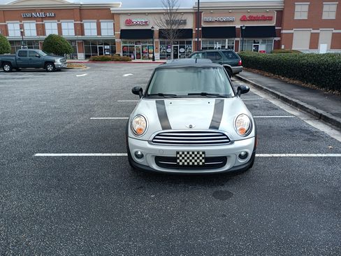 Used 2012 MINI Cooper Hardtop image 8