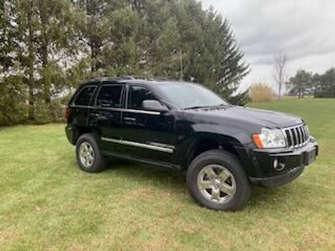 Used 2007 Jeep Grand Cherokee Limited image 2