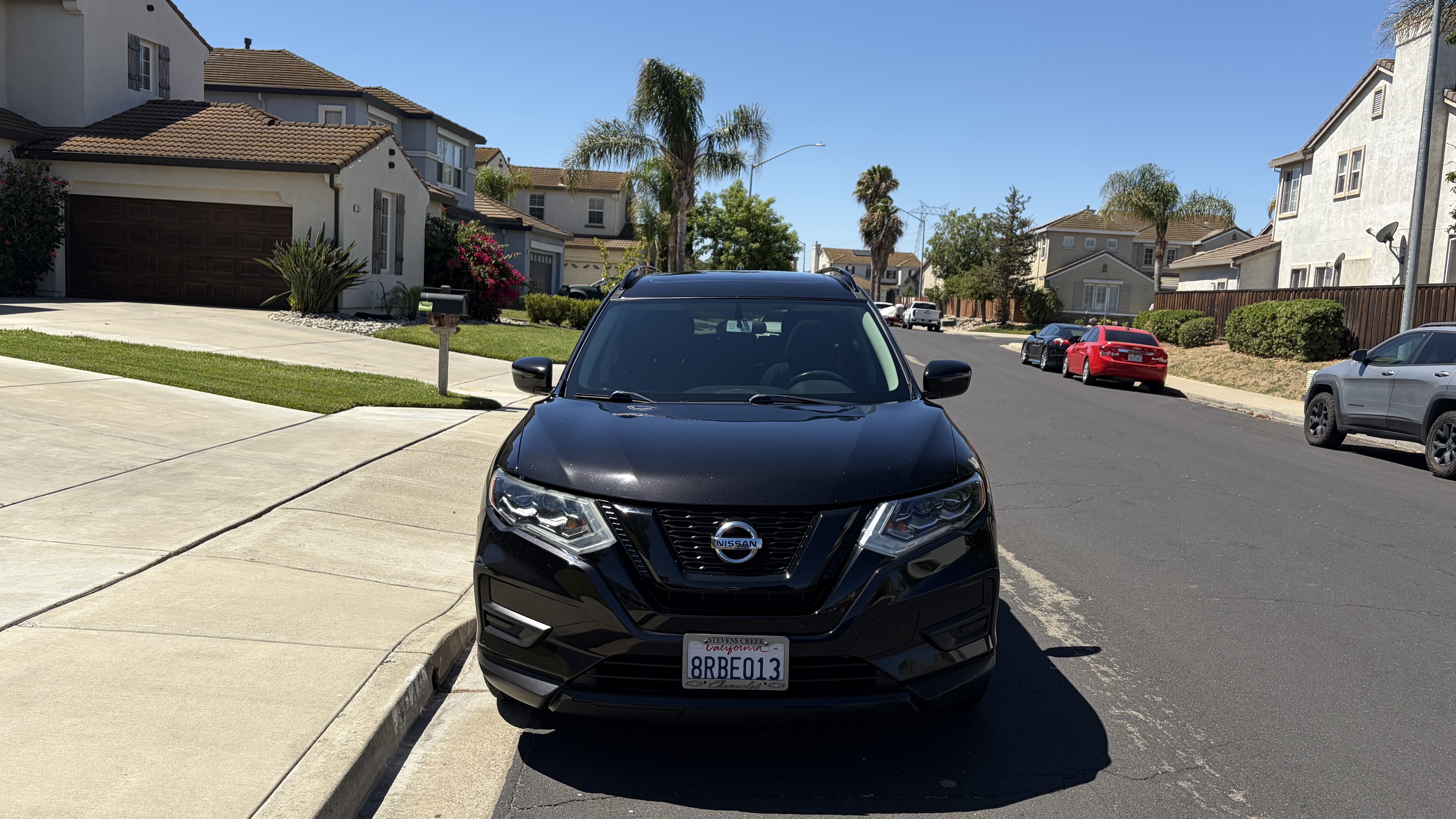 Used 2017 Nissan Rogue SV FWD image 4