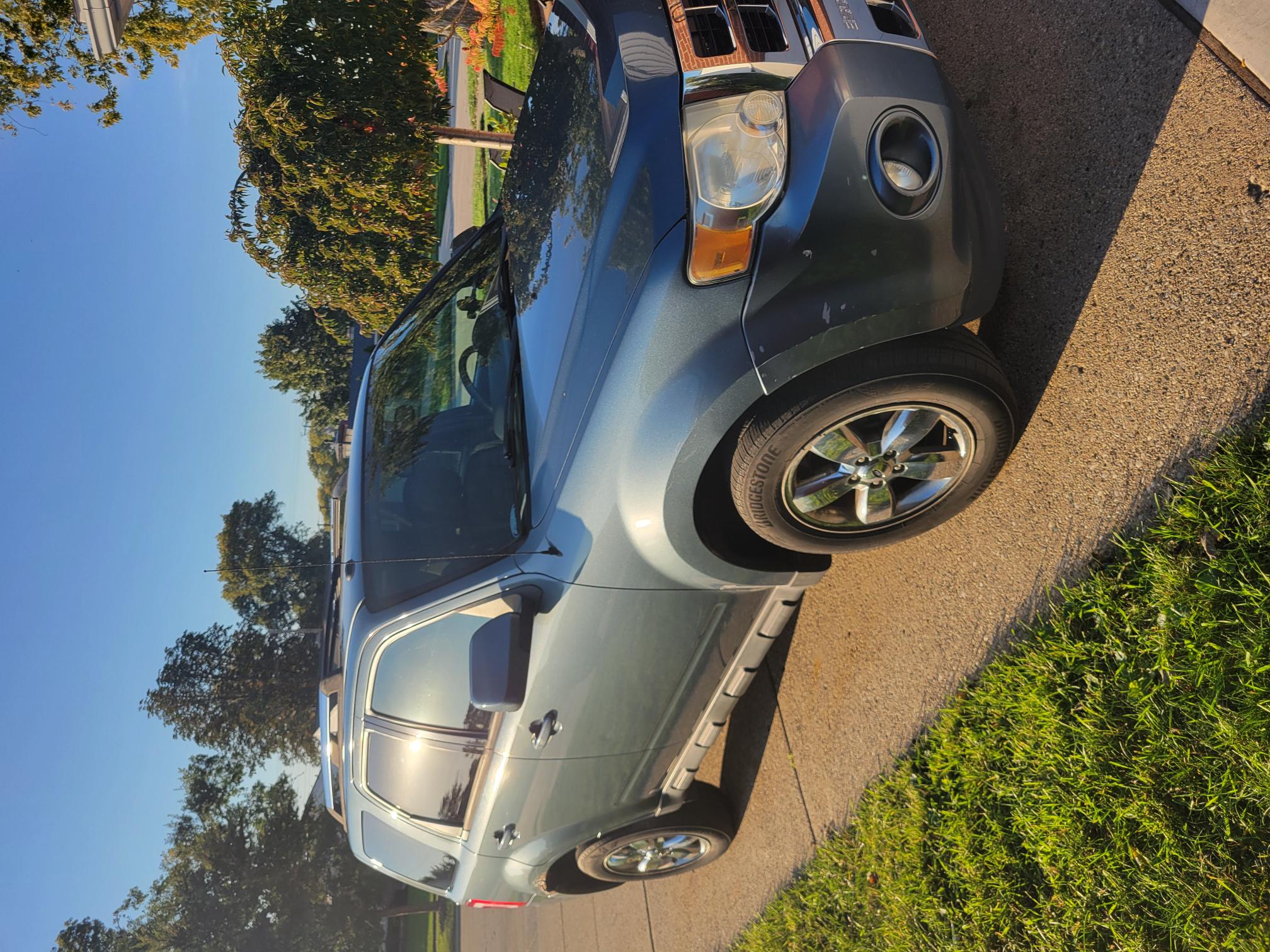 Used 2011 Ford Escape Limited w/ 302A Rapid Spec Order Code AWD/4WD image 1