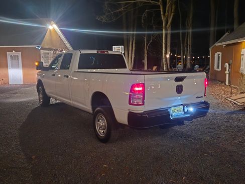 Used 2023 RAM 2500 Tradesman image 19