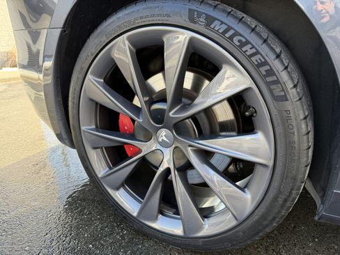 Used 2020 Tesla Model S Performance image 13