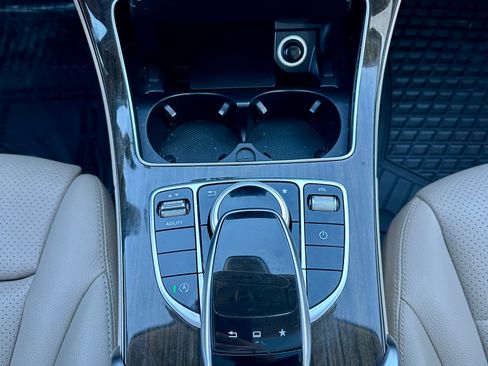 Used 2015 Mercedes-Benz C 300 4MATIC Sedan image 15