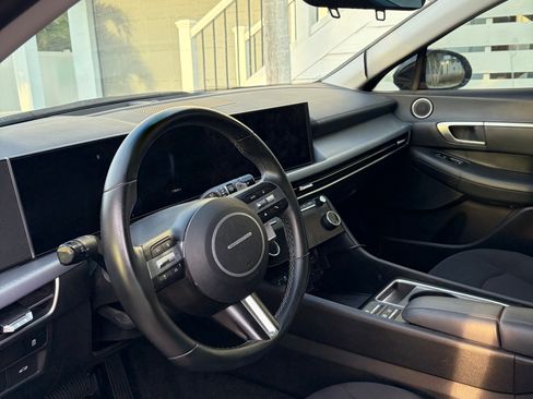 Used 2024 Hyundai Sonata SEL w/ Convenience Package image 9