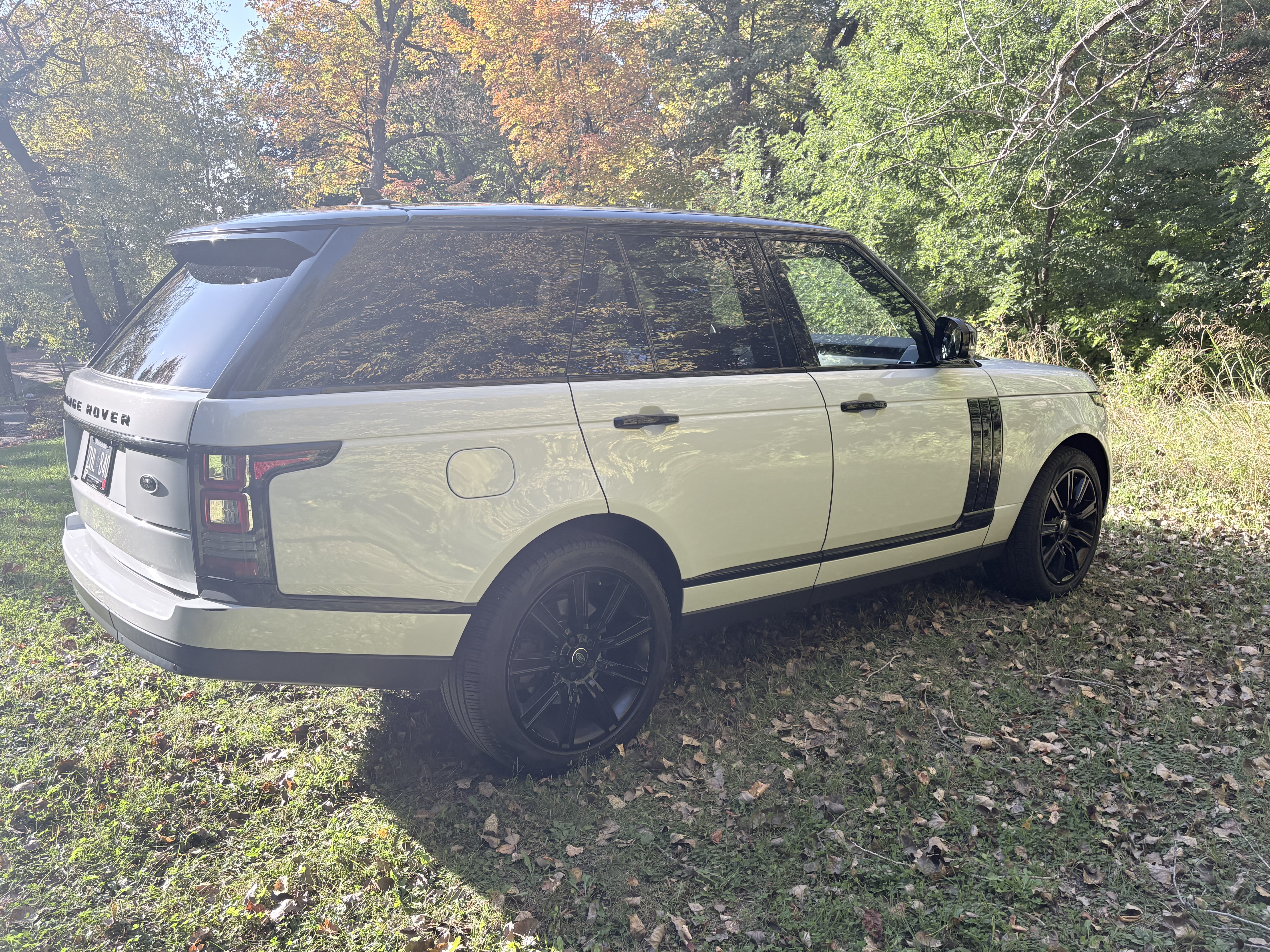 Used 2016 Land Rover Range Rover HSE AWD/4WD image 19