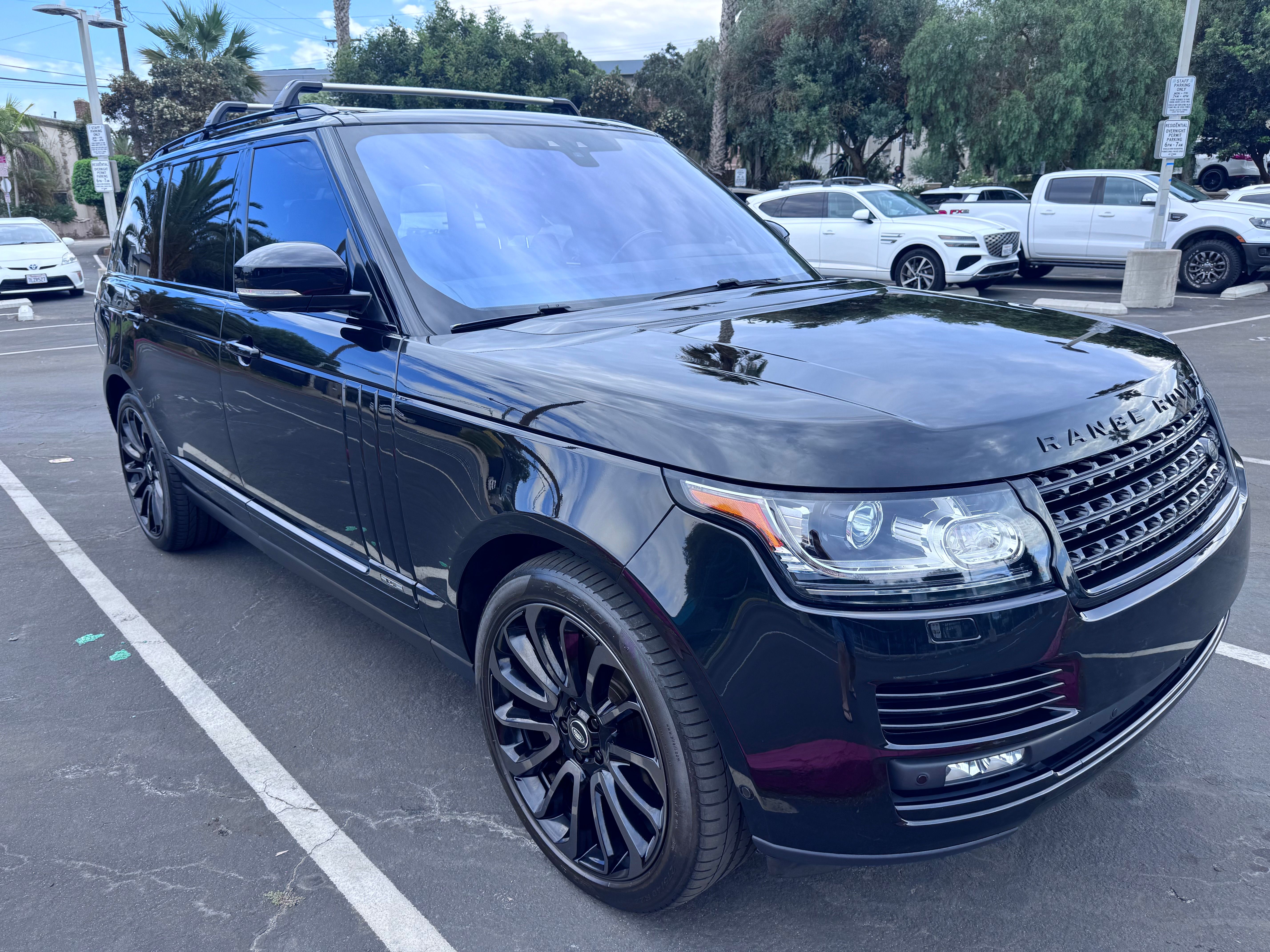 Used 2017 Land Rover Range Rover Long Wheelbase Supercharged AWD/4WD image 5