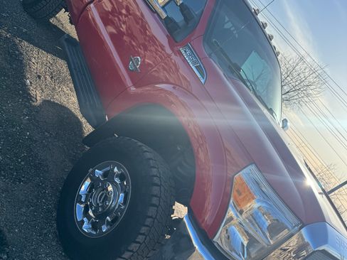 Used 2015 Ford F350 XLT w/ XLT Interior Package image 8