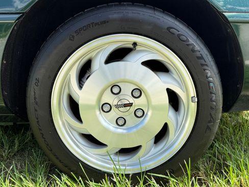 Used 1994 Chevrolet Corvette Convertible image 25