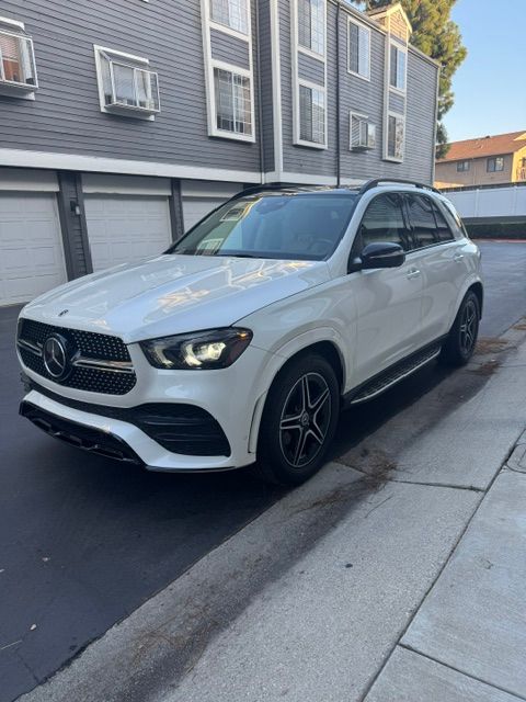 Used 2022 Mercedes-Benz GLE 350 4MATIC image 4