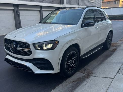 Used 2022 Mercedes-Benz GLE 350 4MATIC image 4