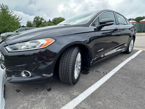 Used 2014 Ford Fusion SE w/ Equipment Group 502A FWD image 20