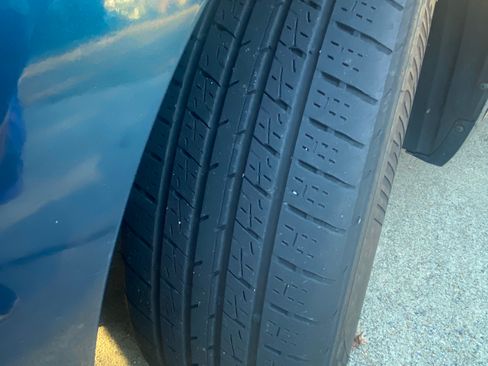 Used 2011 Toyota Sienna XLE image 8