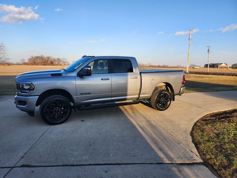 Used 2024 RAM 2500 Big Horn w/ Night Edition image 2