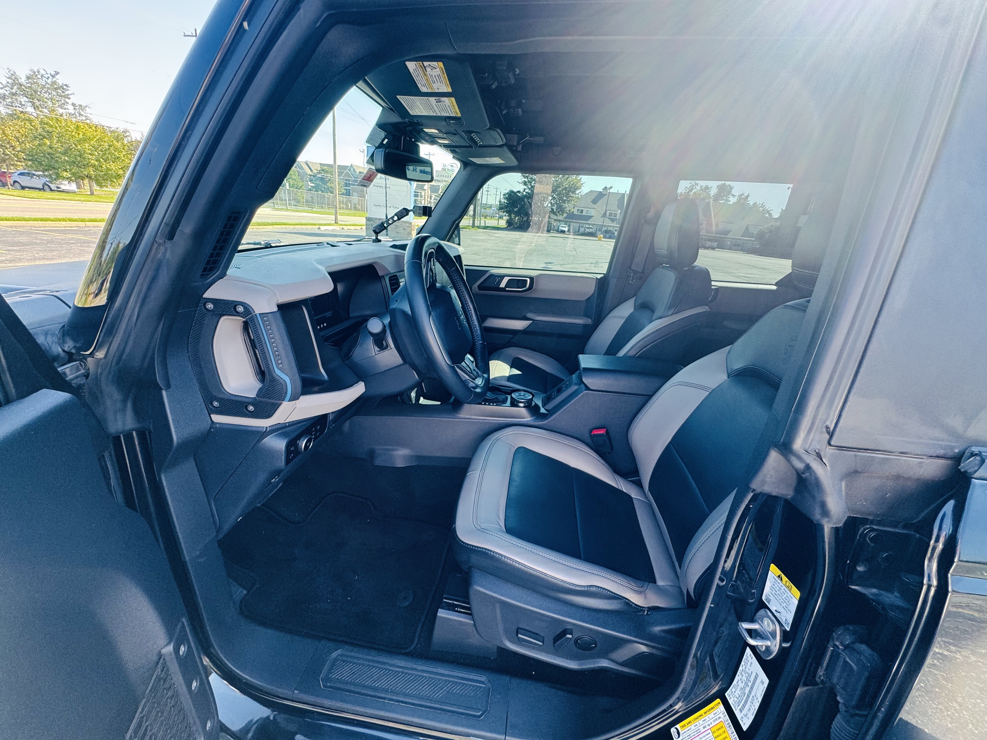 Used 2023 Ford Bronco Wildtrak AWD/4WD image 16