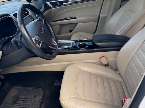 Used 2013 Ford Fusion SE image 6