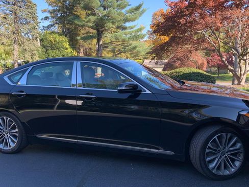 Used 2016 Hyundai Genesis 3.8 w/ Option Group 04 AWD/4WD image 4