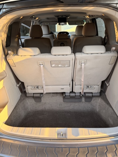 Used 2011 Honda Odyssey EX-L image 12