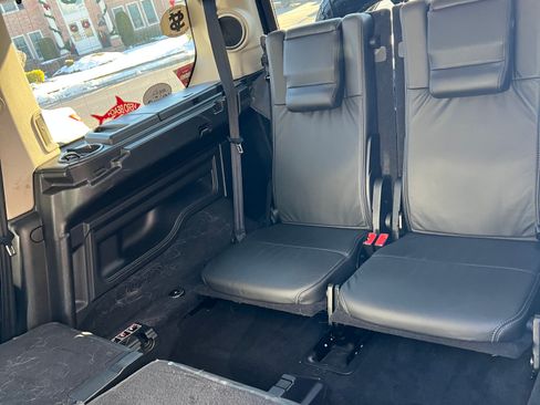 Used 2011 Land Rover LR4 HSE LUX image 15