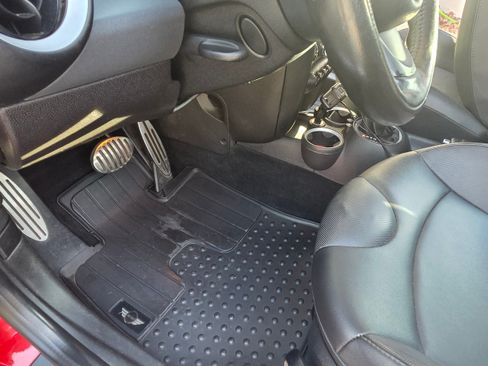 Used 2011 MINI Cooper S image 19