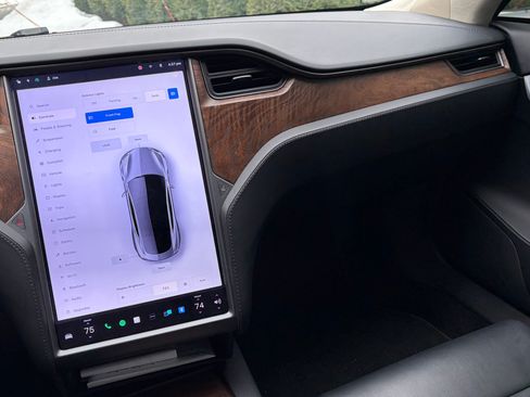 Used 2018 Tesla Model S 75D image 16