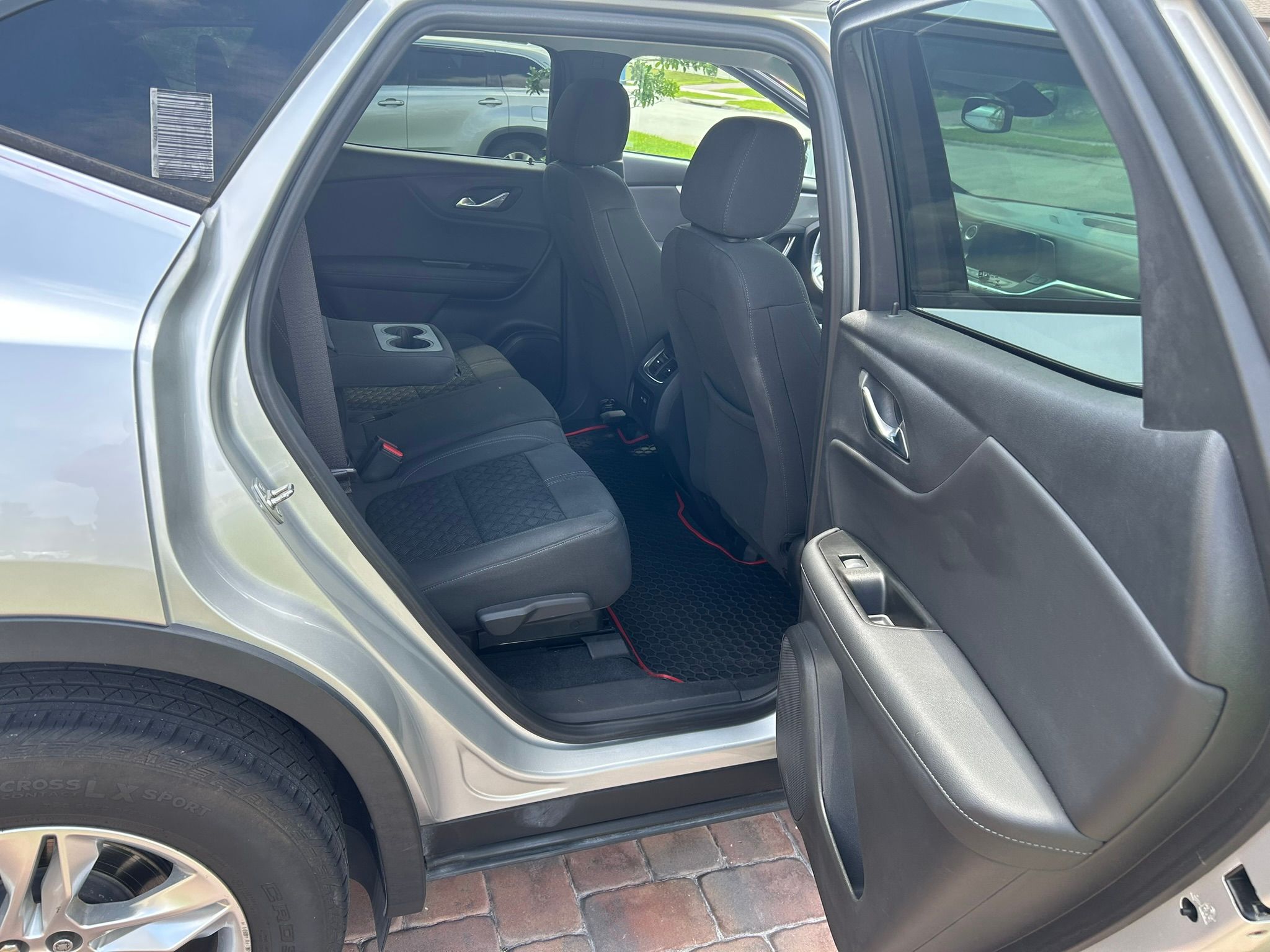 Used 2019 Chevrolet Blazer LT FWD image 9